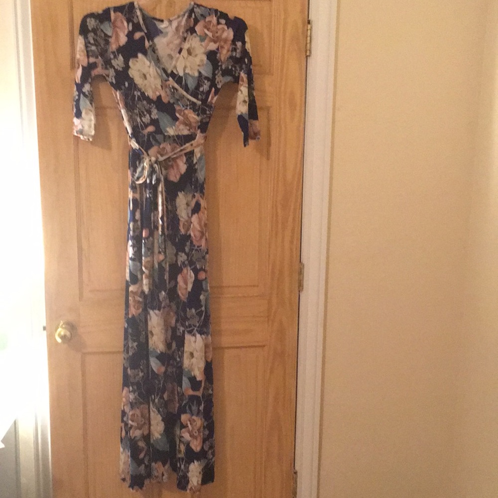 PinkBlush Maternity/non maternity maxi
